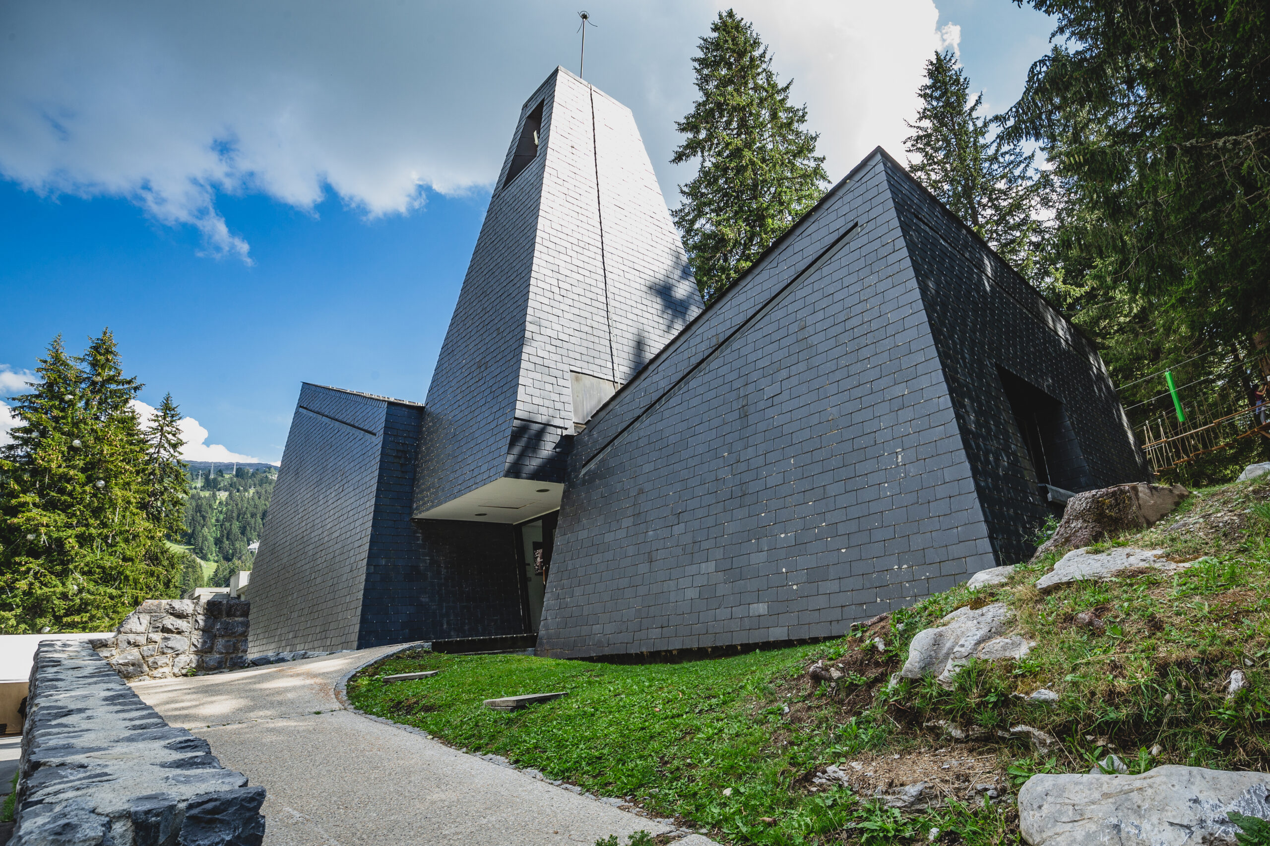 flaine-architecture-art-station-chapelledaniel-durand-hd