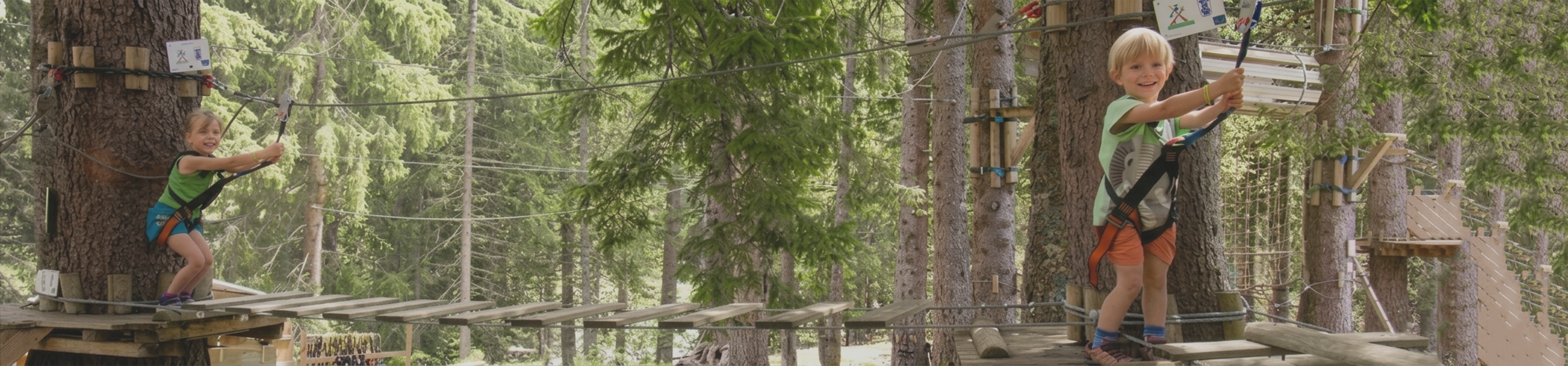 Discover the kids’ treetop adventure course in Flaine this summer — a free, safe activity included in your Flaine Summer Pass, perfect for filling up on family fun and adventure!