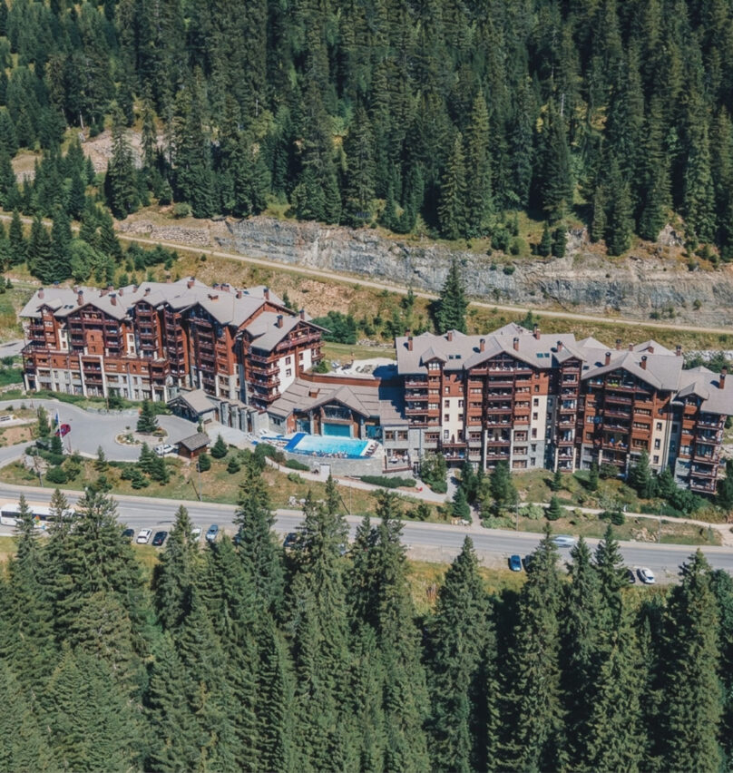 Profitez de vacances en famille mémorables à Flaine en séjournant dans une résidence de vacances de prestige. Réservez un appartement spacieux, véritable hébergement tout confort.